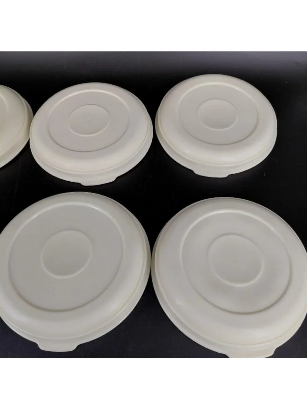 Rubbermaid Servin Saver Container Lids Set 6 Round Replacement #2 #8 Almond